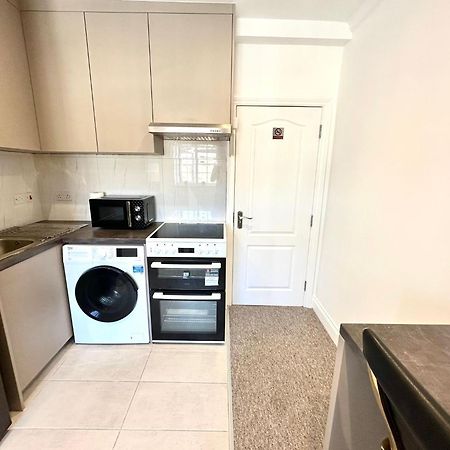 Spectacular Modern, Private Apartment,15 Mins To Central London Hendon Ngoại thất bức ảnh