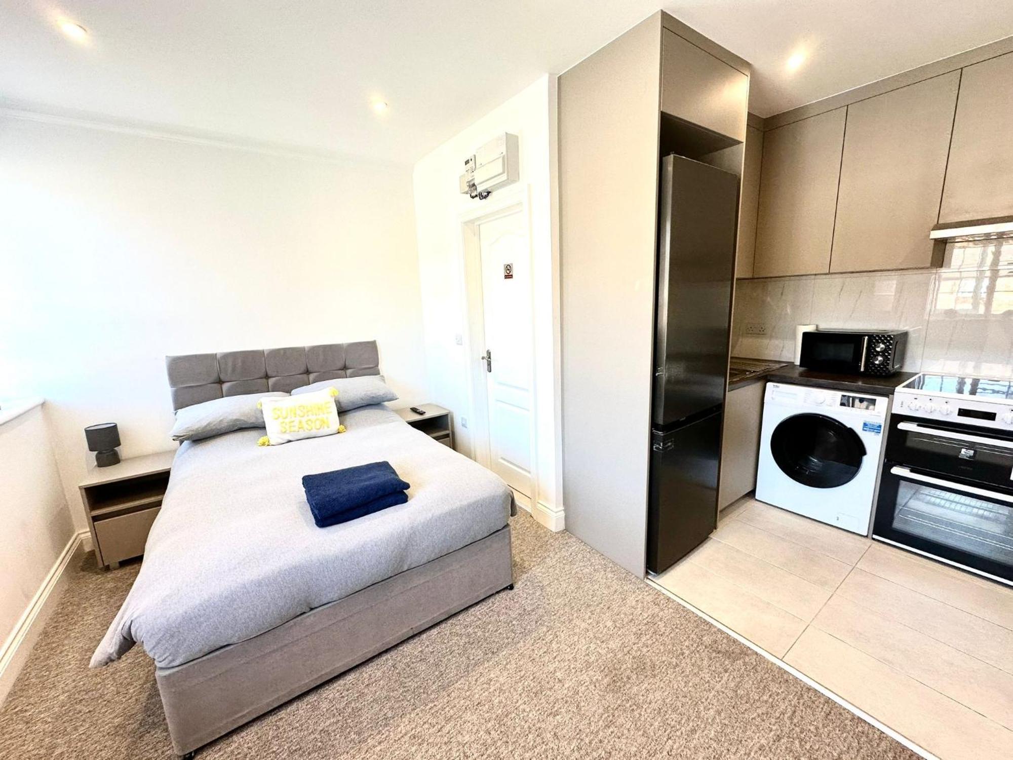 Spectacular Modern, Private Apartment,15 Mins To Central London Hendon Ngoại thất bức ảnh